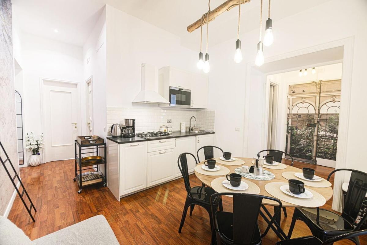 Appartamento Al Centro Di Roma Bosuiterome Extérieur photo